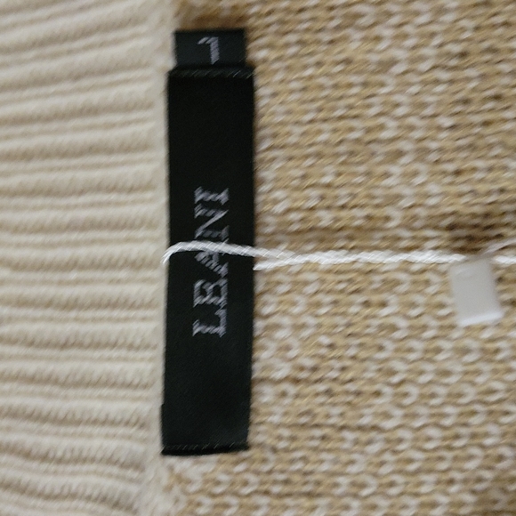 New with Tags Cream Destroyed Sweater  Large - Picture 3 of 5